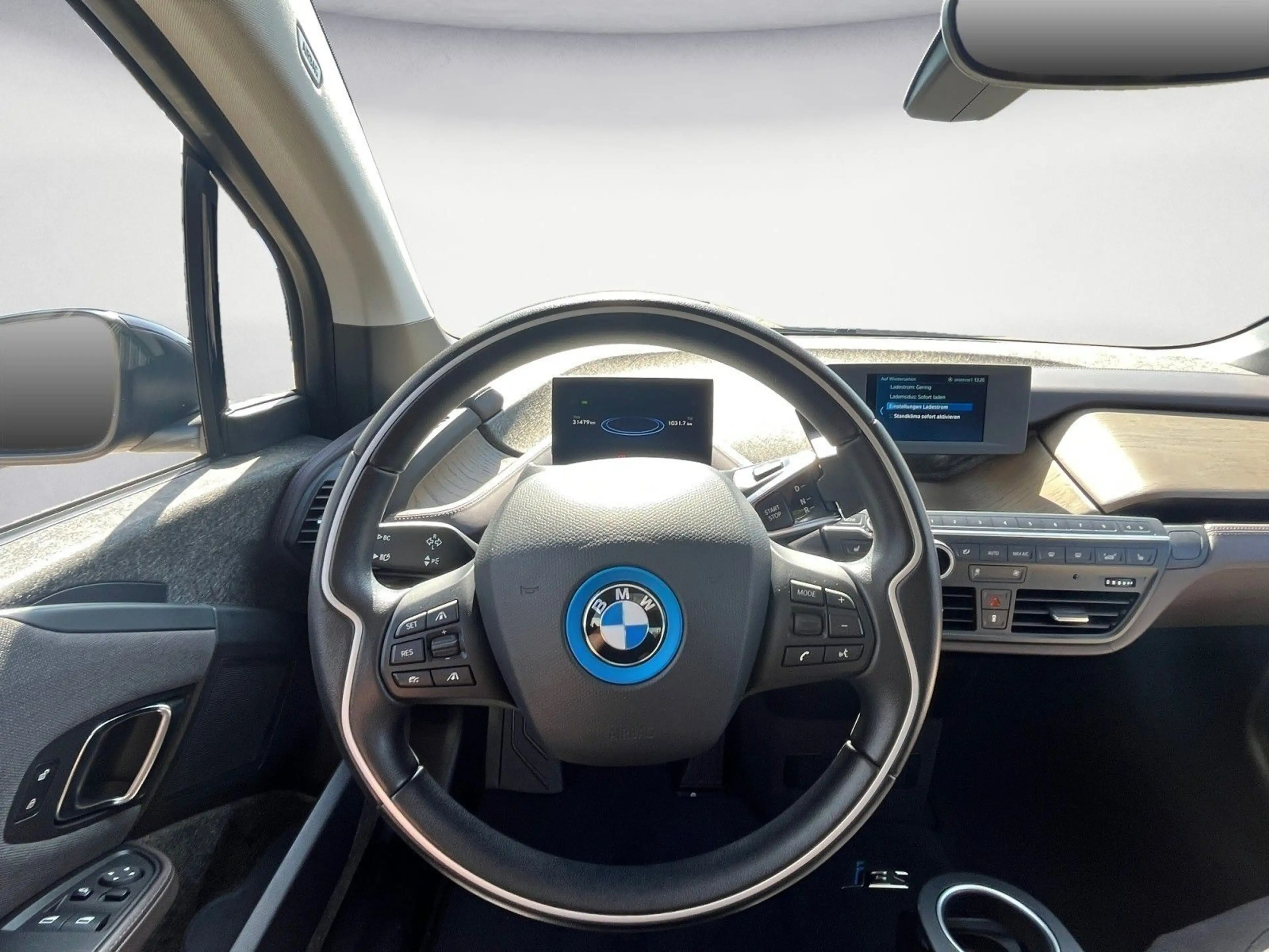 BMW i3 s (120 Ah), Navi Business Klimaaut. PDC — photo 12