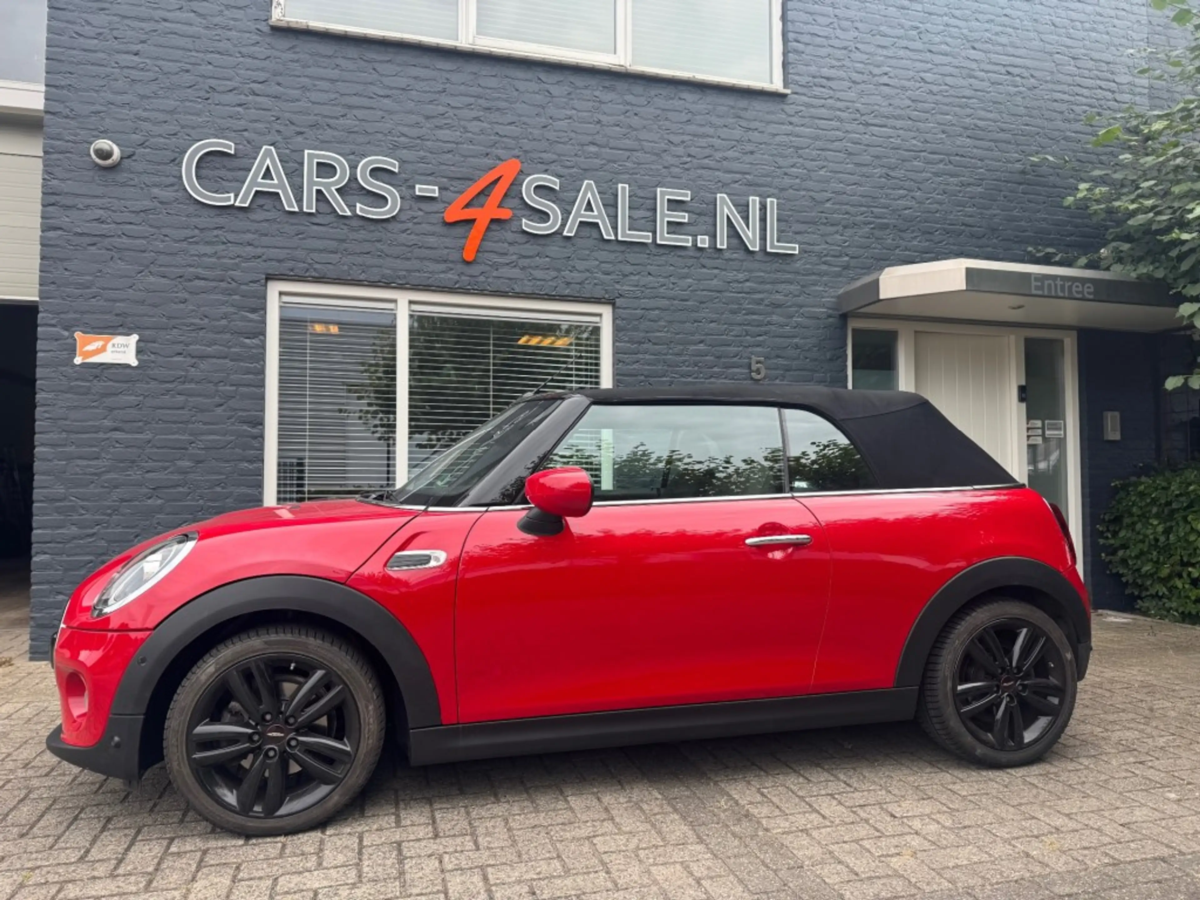 MINI Cooper Cabrio 1.5 COOPER + Led + Navi + 1/2 Leder + 17 inch JCW — photo 3