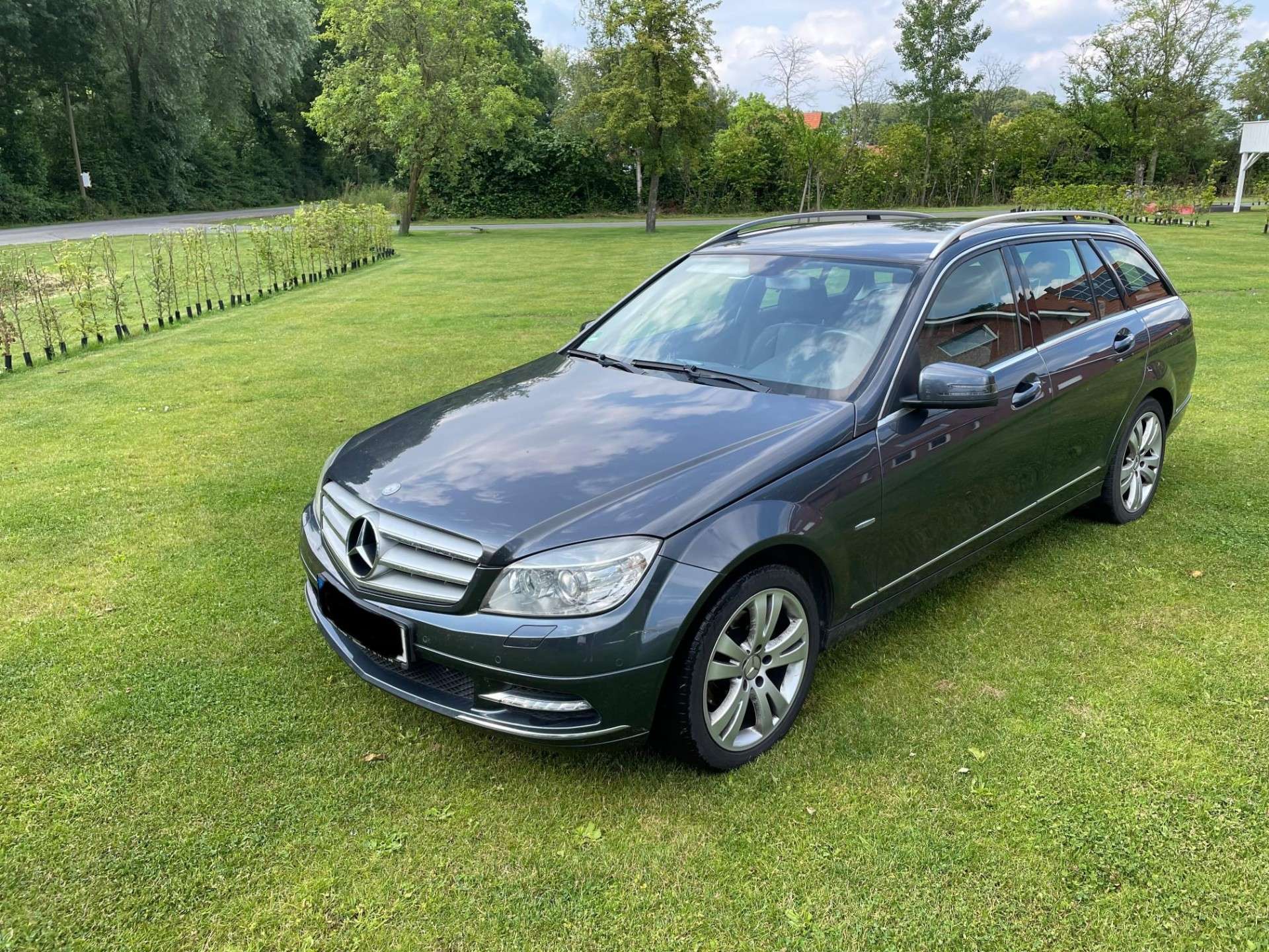 Second hand Mercedes Benz C-Class 