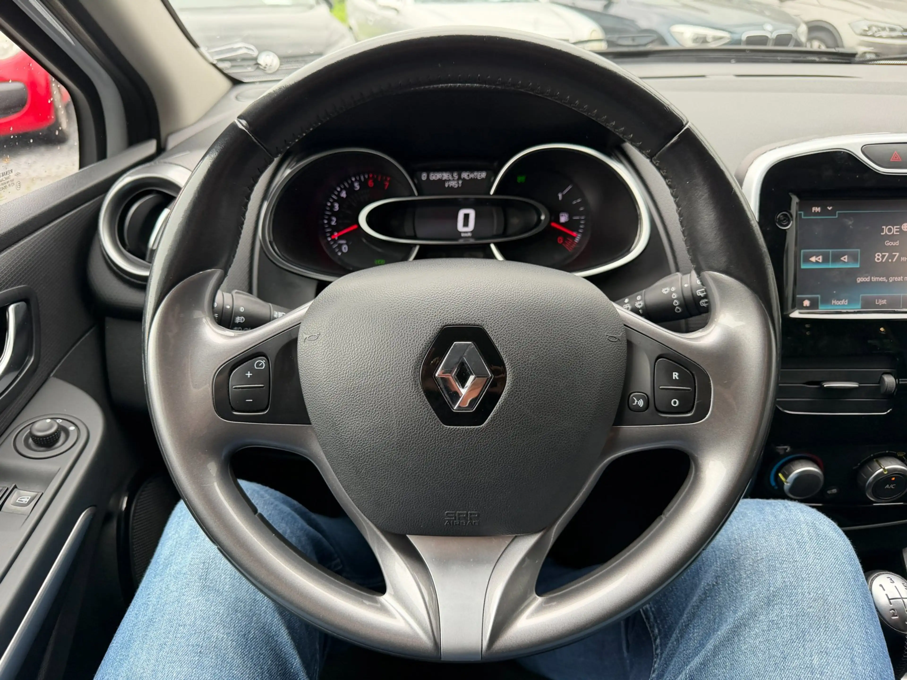 Renault Clio Estate 0.9 TCe Night&Day — photo 12