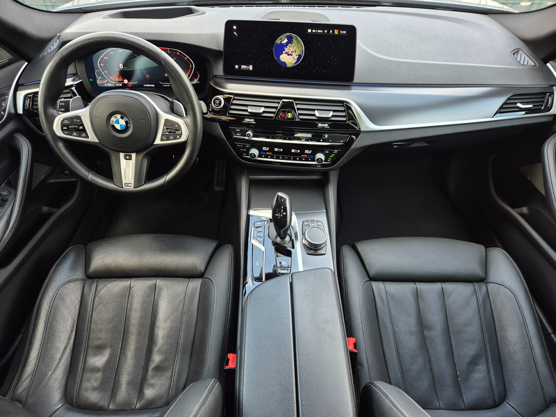 BMW 530 d xDrive*M PAKET*HEAD UP*GLSD*RFK*ACC* — photo 14