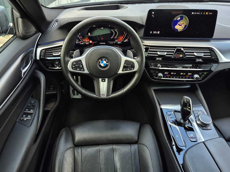 BMW 530 d xDrive*M PAKET*HEAD UP*GLSD*RFK*ACC* — photo 15