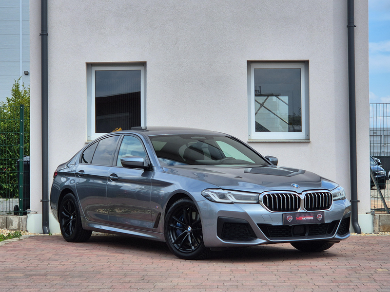 BMW 530 d xDrive*M PAKET*HEAD UP*GLSD*RFK*ACC*
