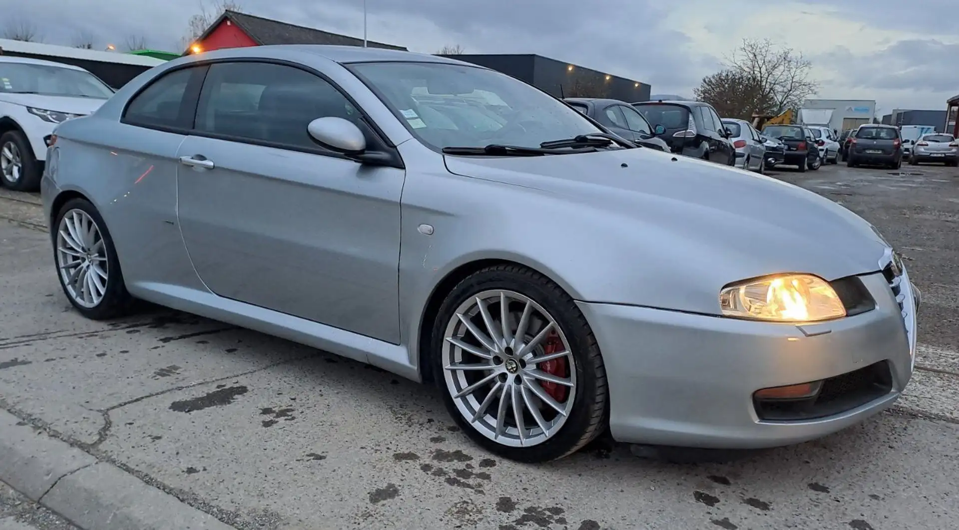 Alfa Romeo GT 3.2 V6 240 cv design Bertone Grau - 2