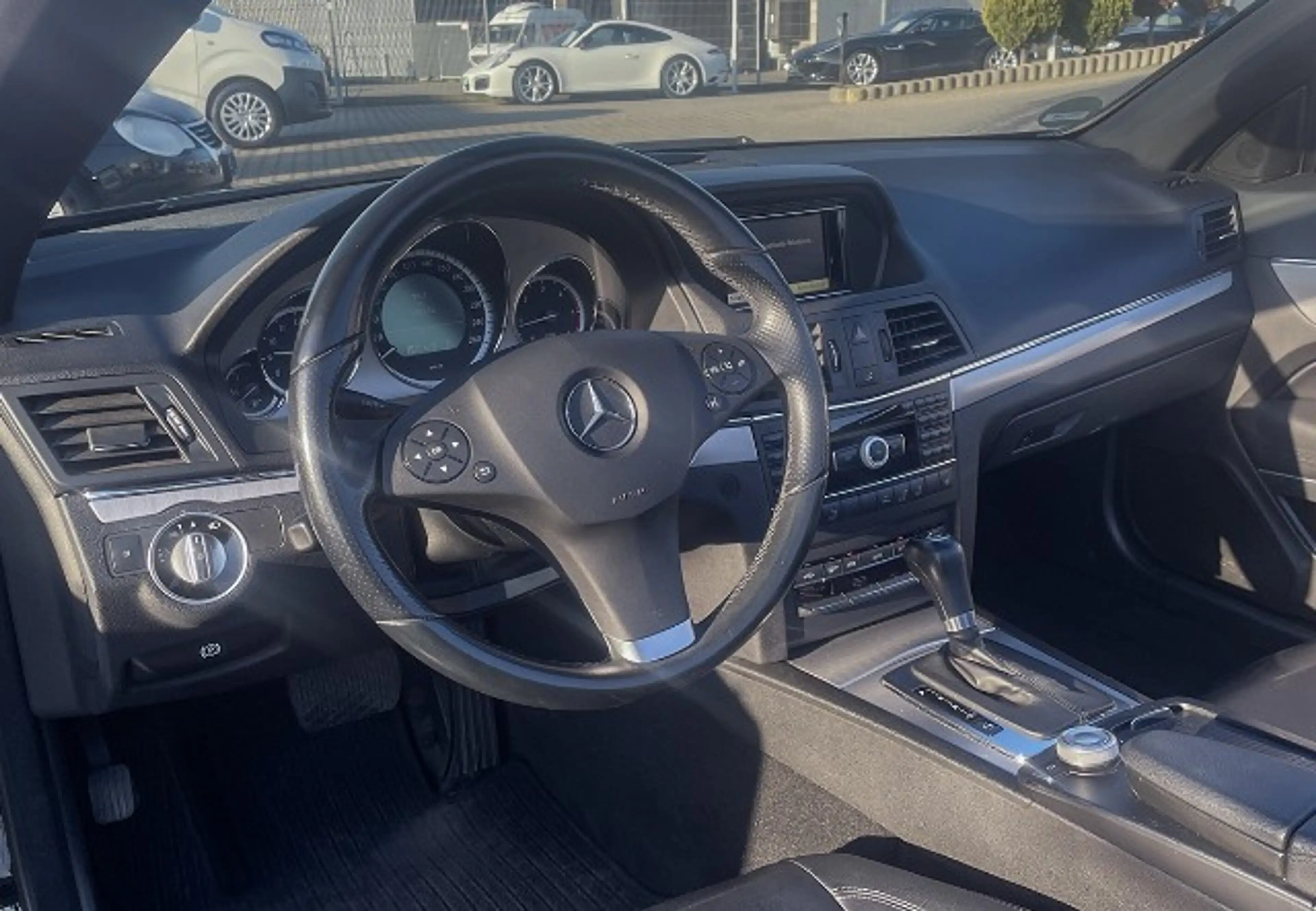 Mercedes-Benz E 220 CDI Cabrio Avantgarde Navi SHZ Leder — photo 14