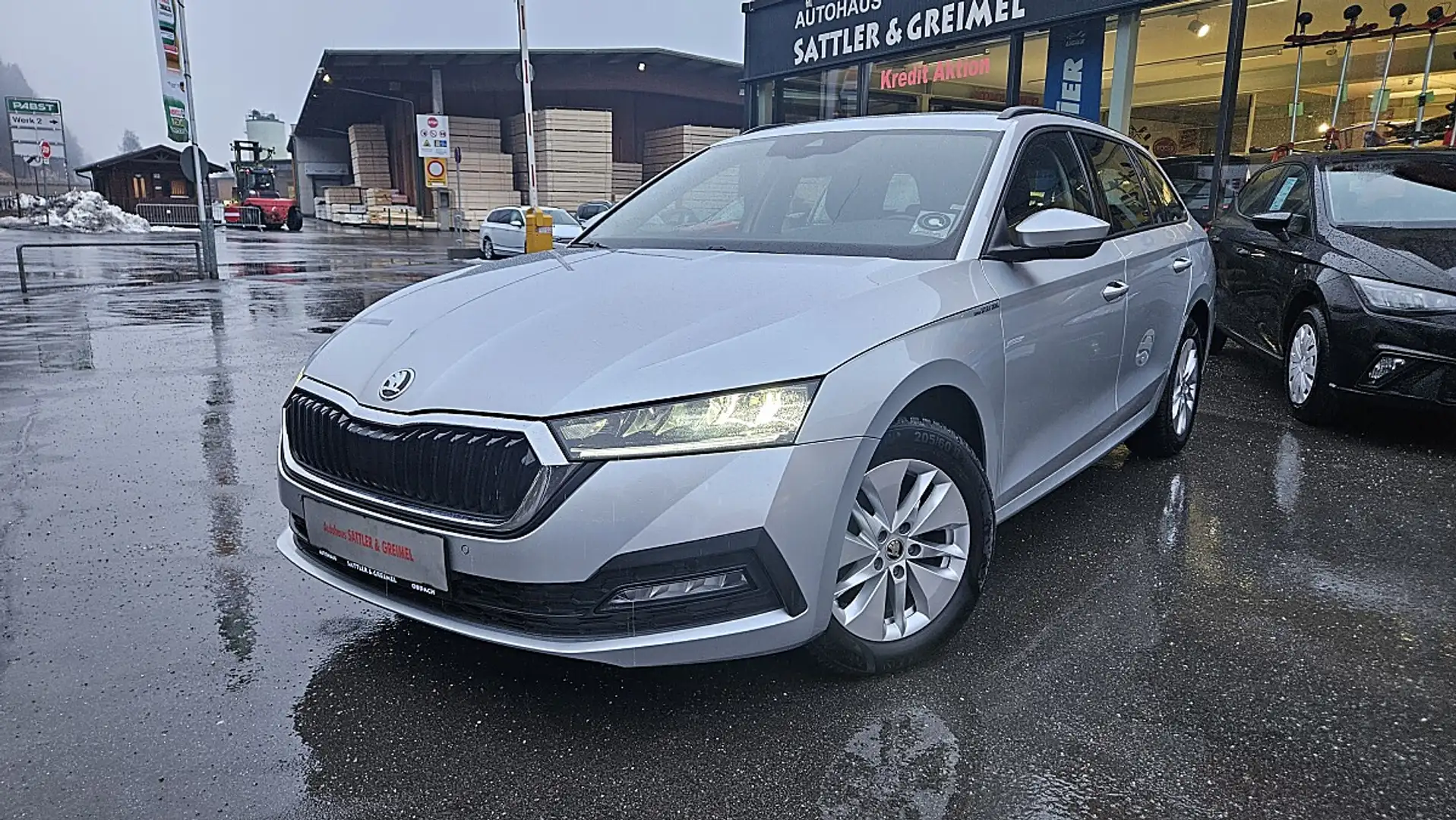 Skoda Octavia 2,0 TDI Ambition DSG Silber - 1