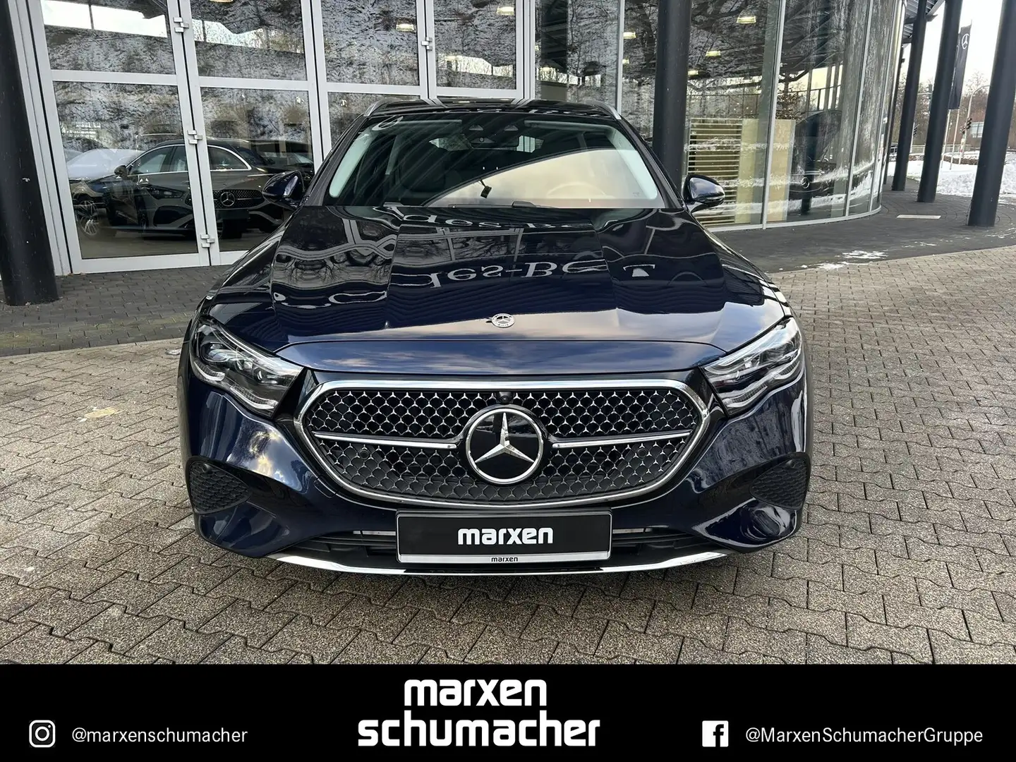 Mercedes-Benz E 300 E 300 e T AVANTGARDE Pano+AHK+360°+DIGITAL+HuD Blau - 2