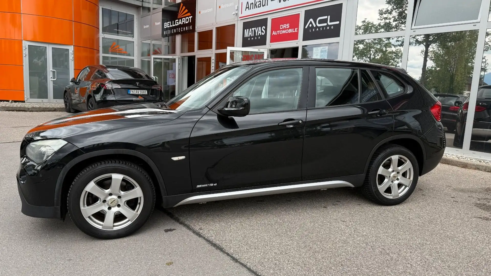 BMW X1 Baureihe X1 18 d sDrive/X Line Noir - 2