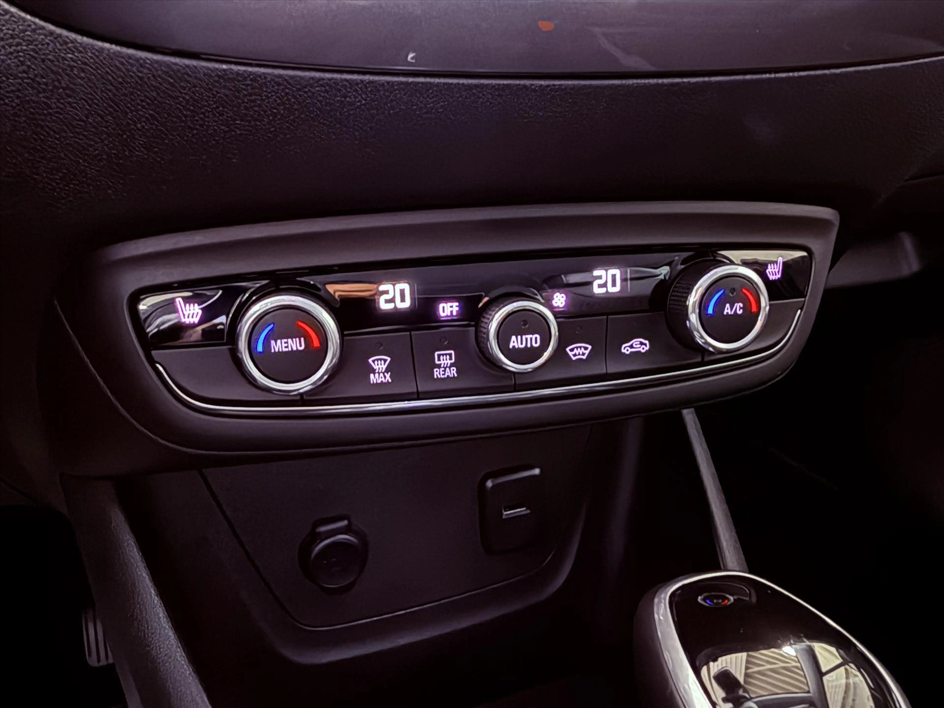 Opel Crossland X 1.2 Turbo 130pk Automaat Innovation* PDC / Camera — photo 9