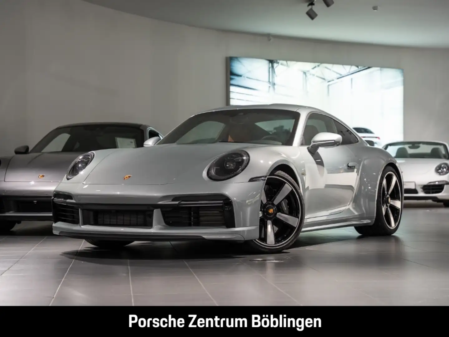 Porsche 992 911 Sport Classic Heritage Design Burmester Zilver - 1