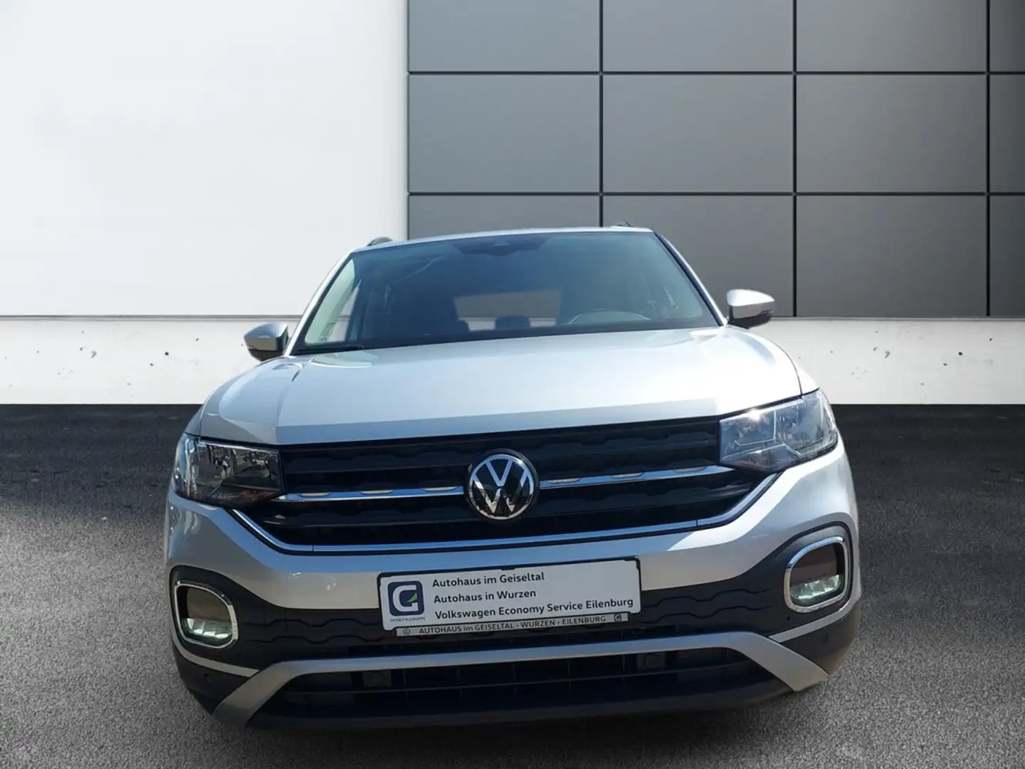 Volkswagen T-Cross 1.0 TSI Active *NAVI*AHK*DIGTAL COCKP*PDC*SHZ* Silber - 2
