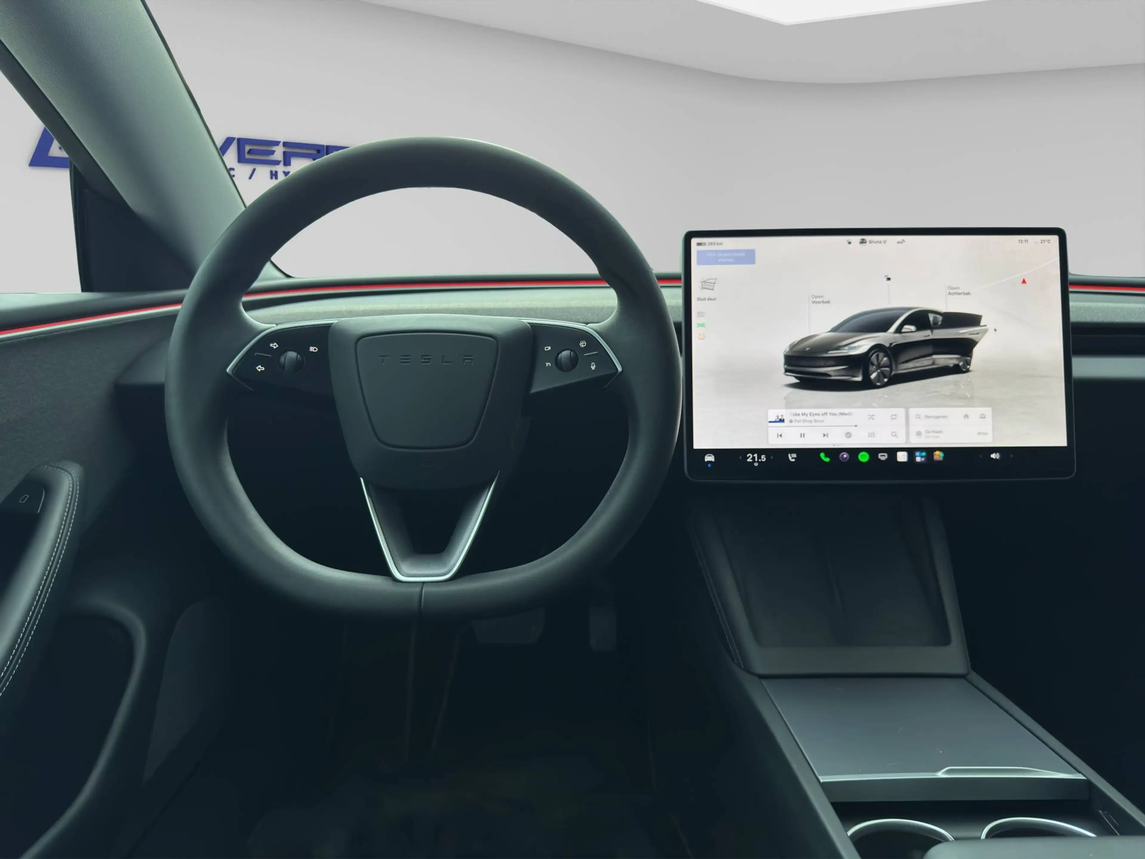 Tesla Model 3 Model 3 Standard Range Highland  *TOWHOOK*MATRIX*HW4** — photo 11