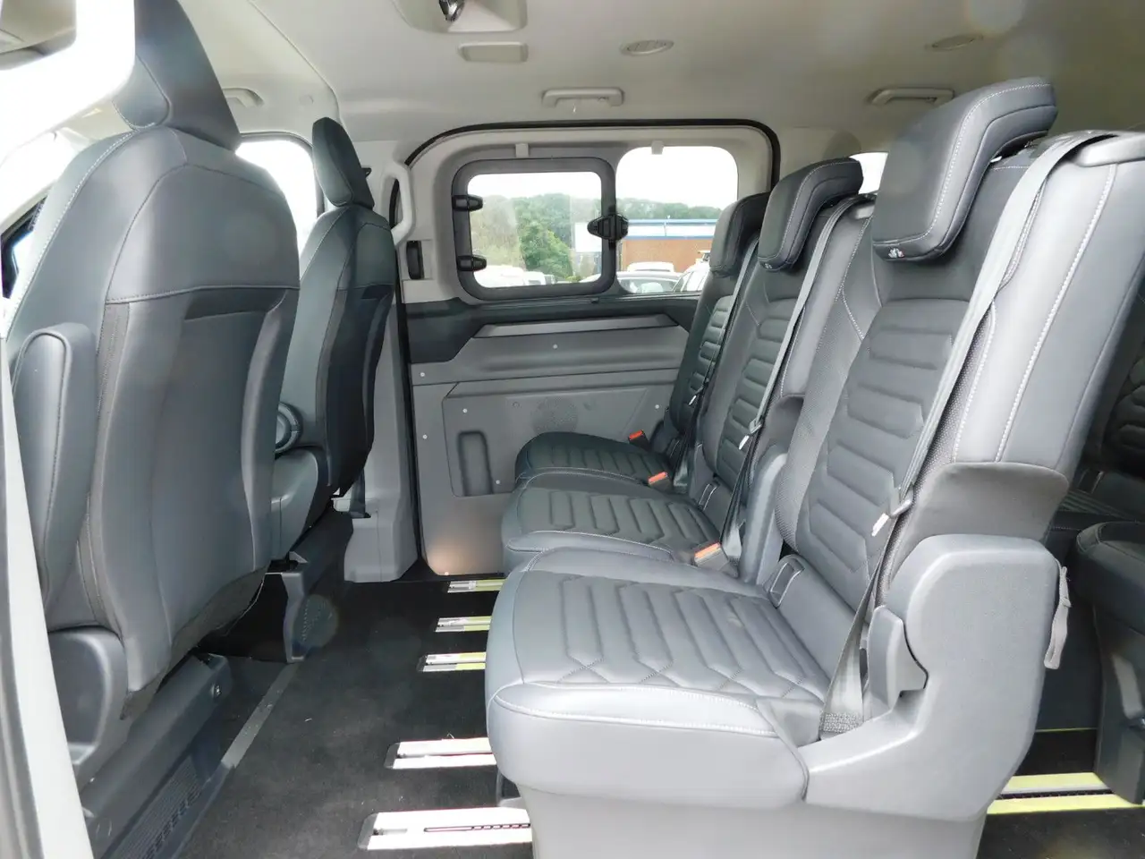 Ford Tourneo Custom 2026 — фото 12