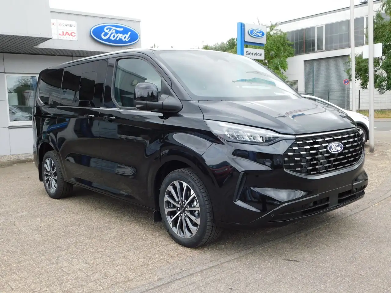 Ford Tourneo Custom 2026