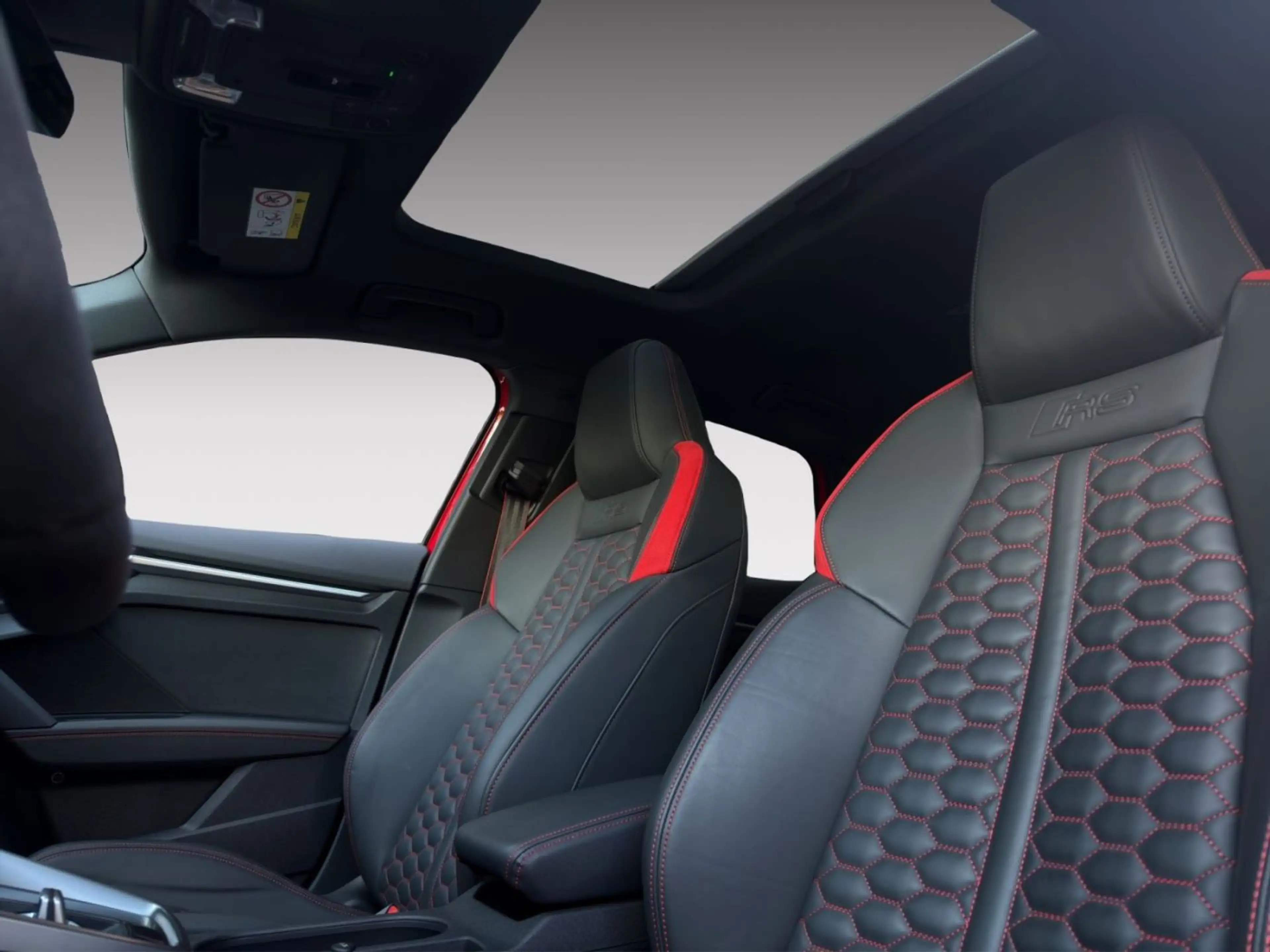 Audi RS3 A3 Sportback 2.5 TFSI Quattro / Keramisch / Pano / — photo 3