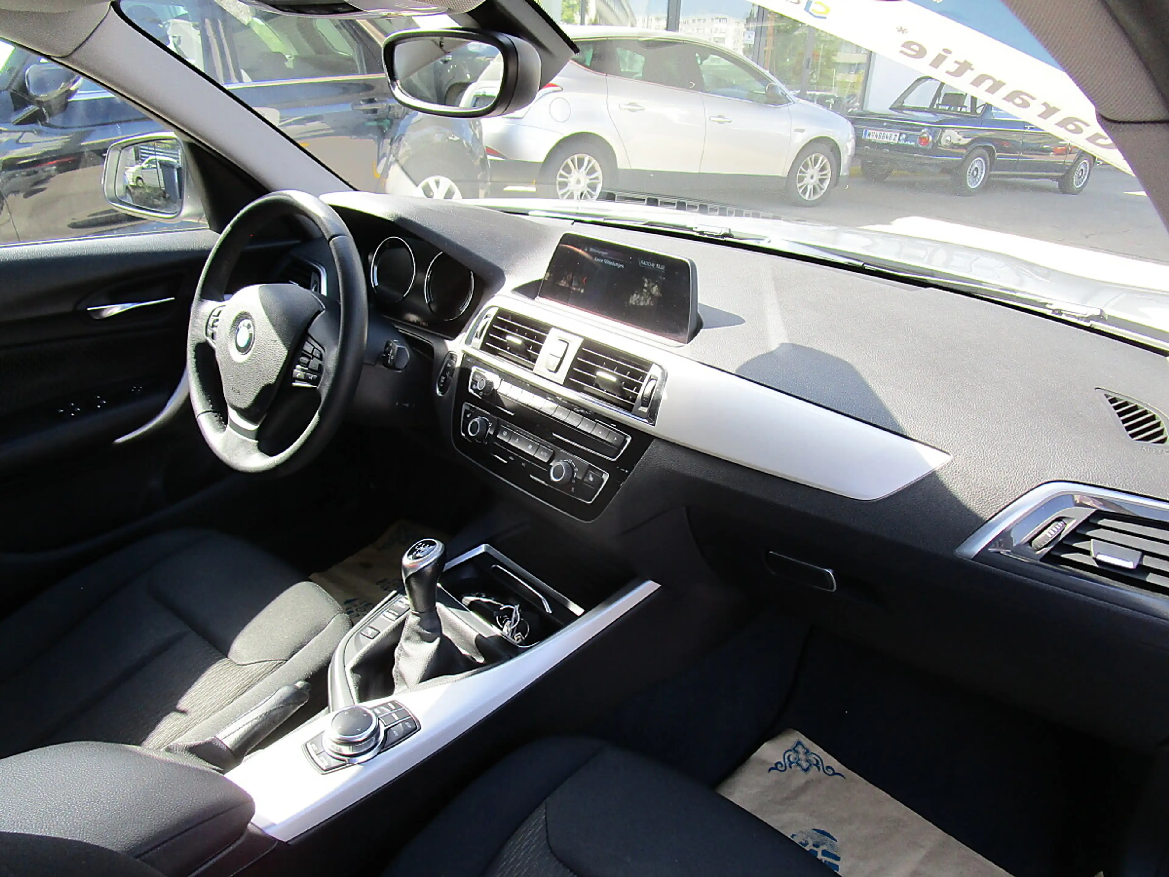 BMW 116 d Advantage — photo 6