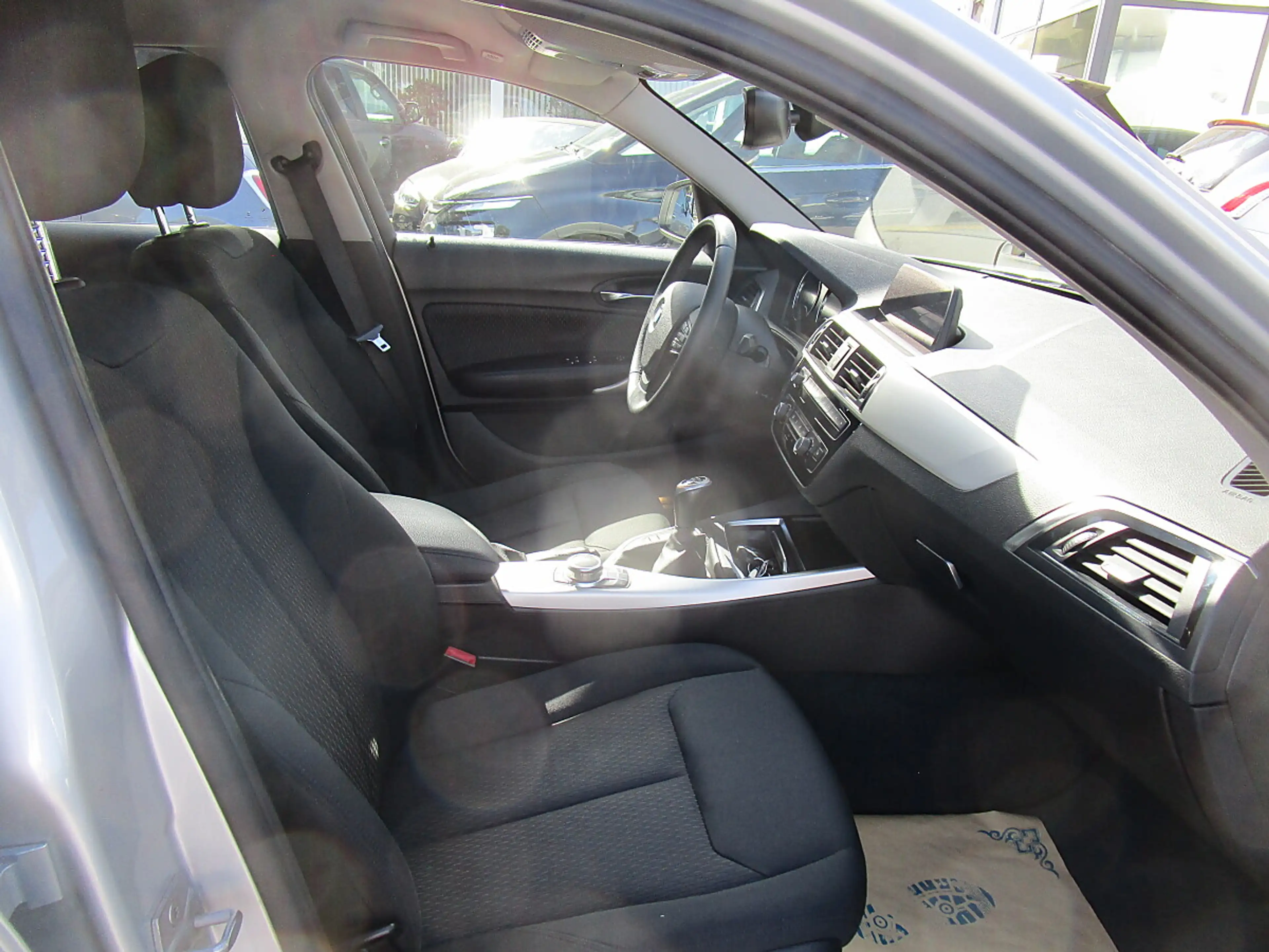 BMW 116 d Advantage — photo 7