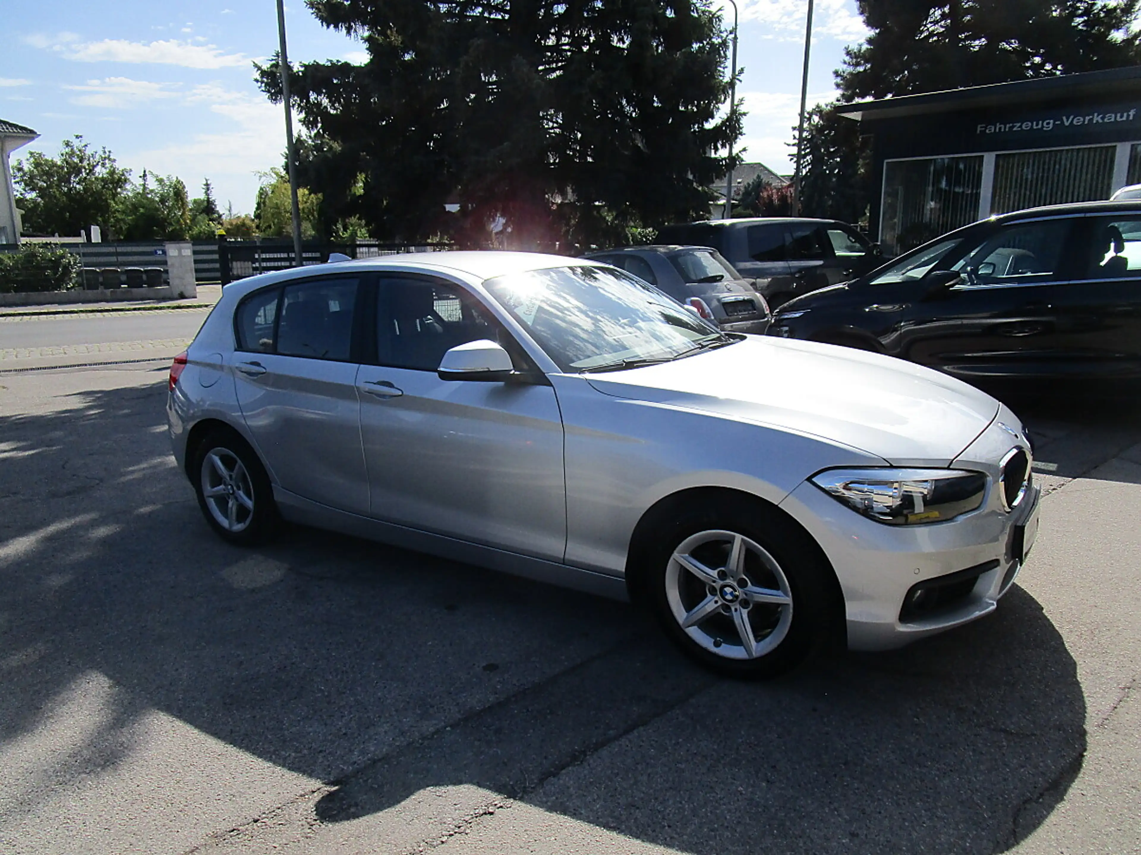BMW 116 d Advantage — photo 5