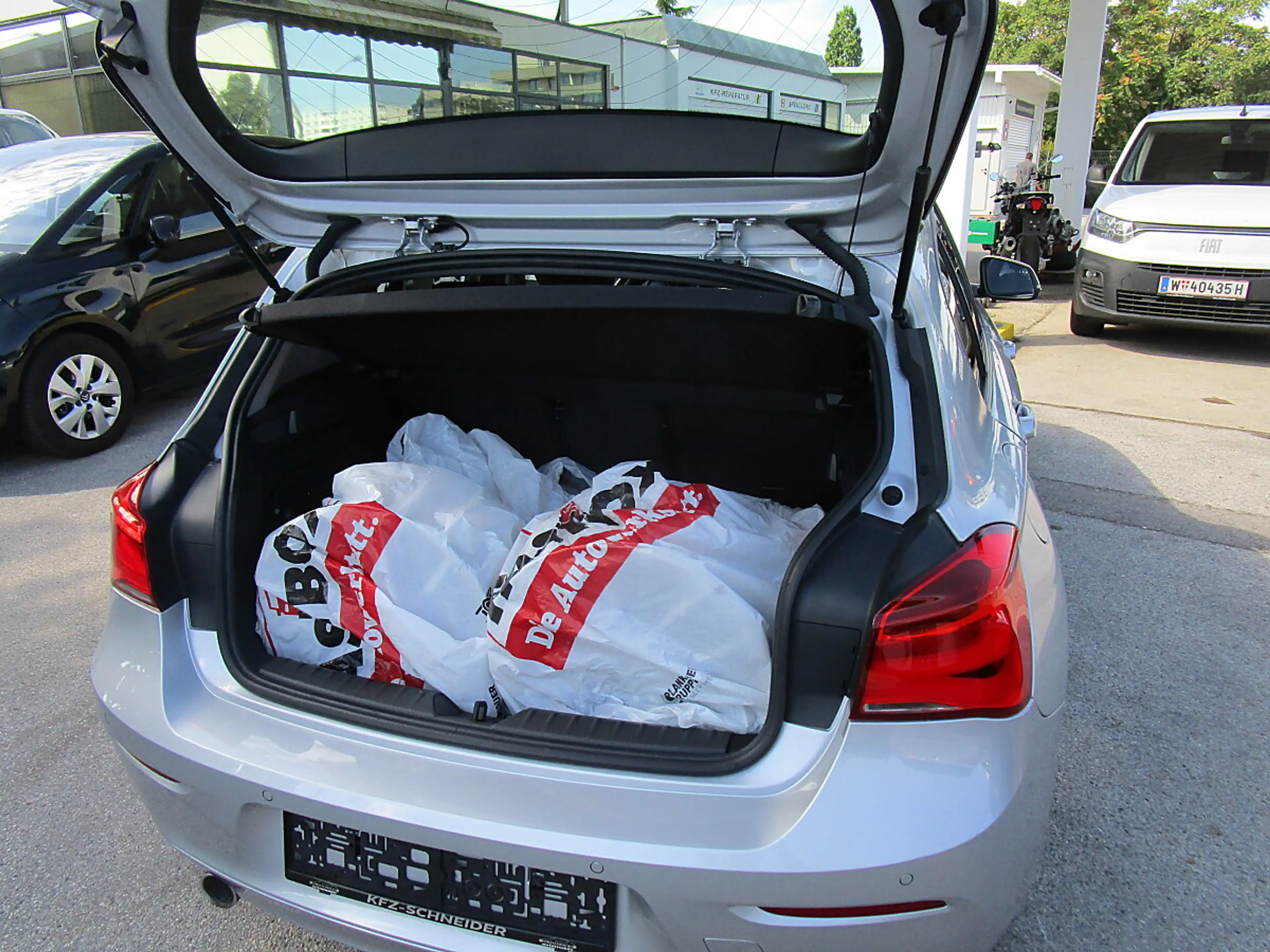 BMW 116 d Advantage — photo 14