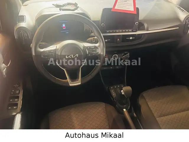 Kia Picanto view 9