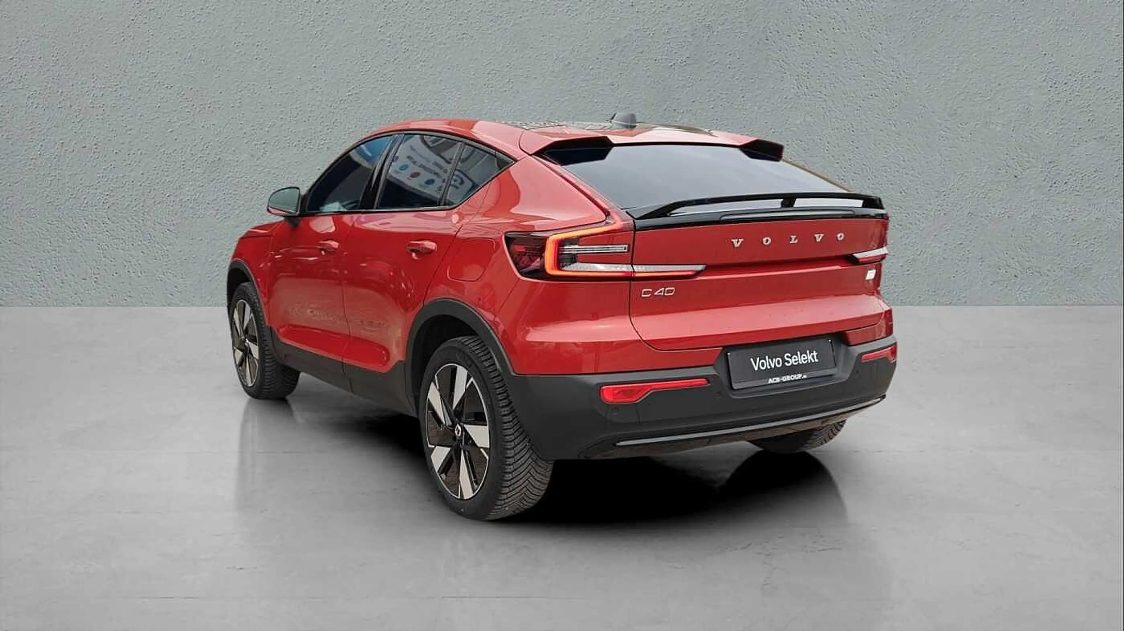 Volvo C40 Recharge Core, Single Motor Extended Range, Elektr — photo 2