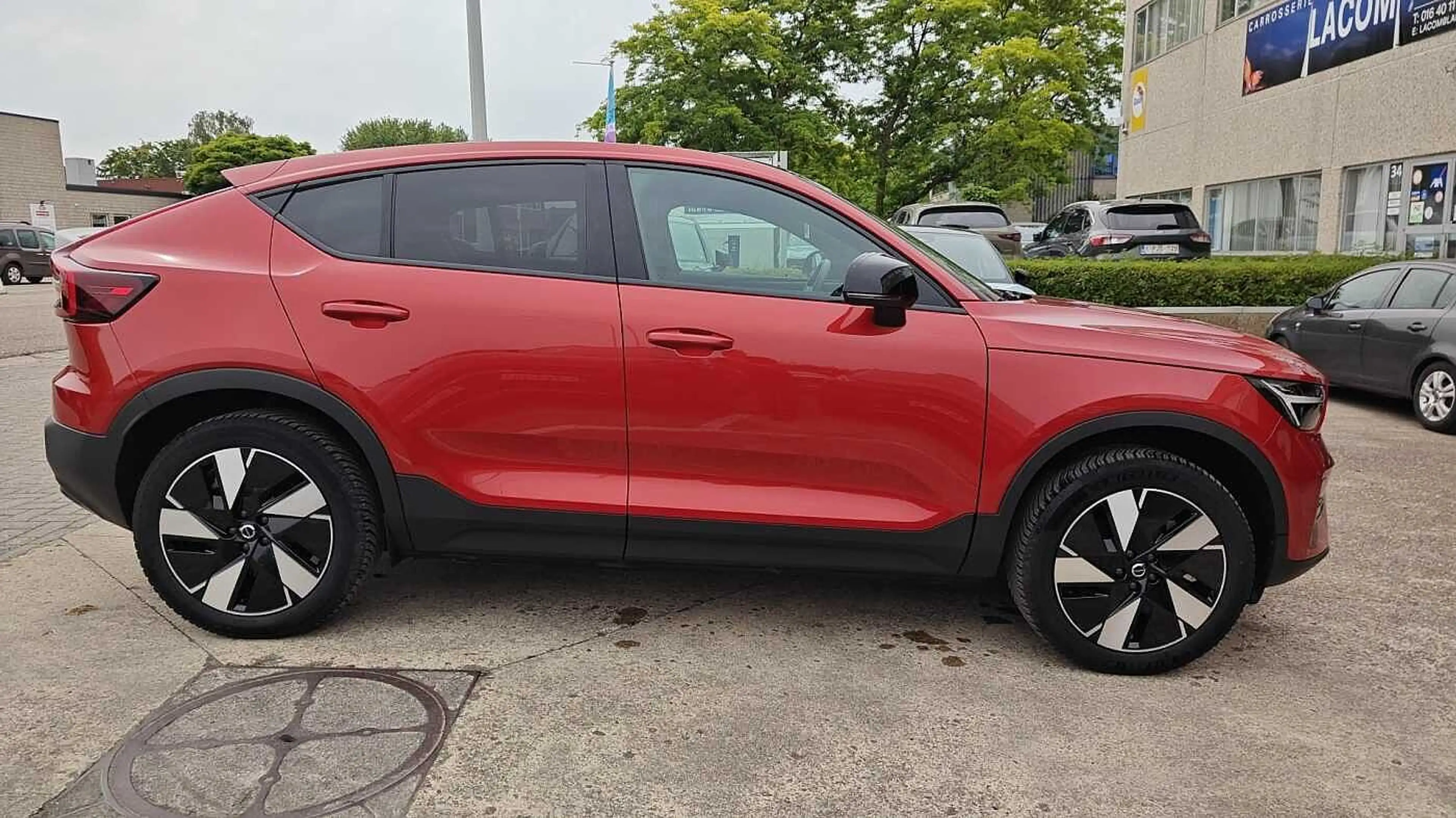 Volvo C40 Recharge Core, Single Motor Extended Range, Elektr — photo 4