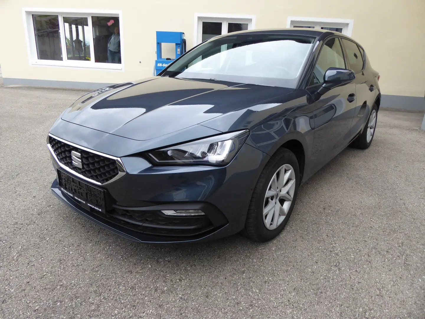 SEAT Leon Style Grau - 1