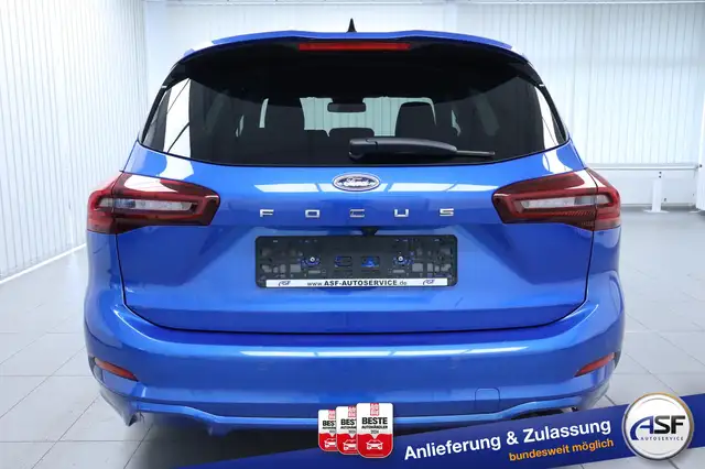 Ford Focus view 9
