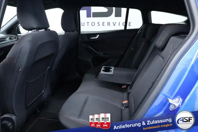 Ford Focus view 15