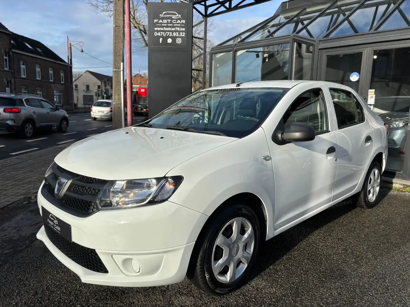 Dacia Logan Logan 1.2i Logan White - 2