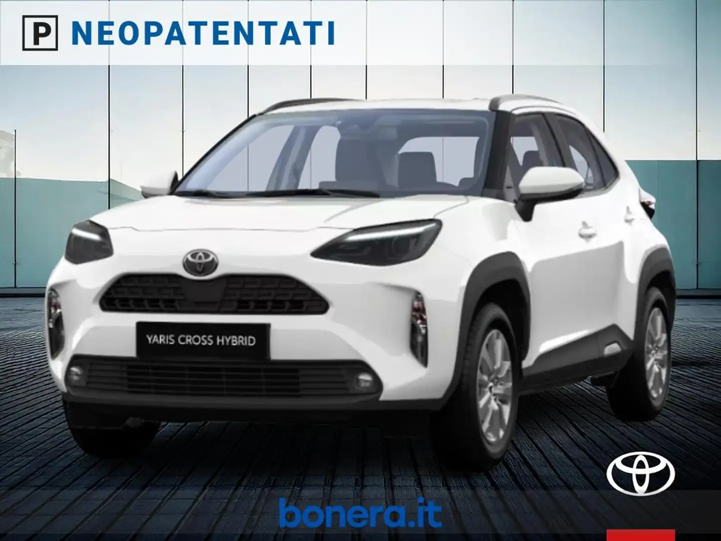 Toyota Yaris Cross 1.5h Active fwd 115cv e-cvt Bianco - 1