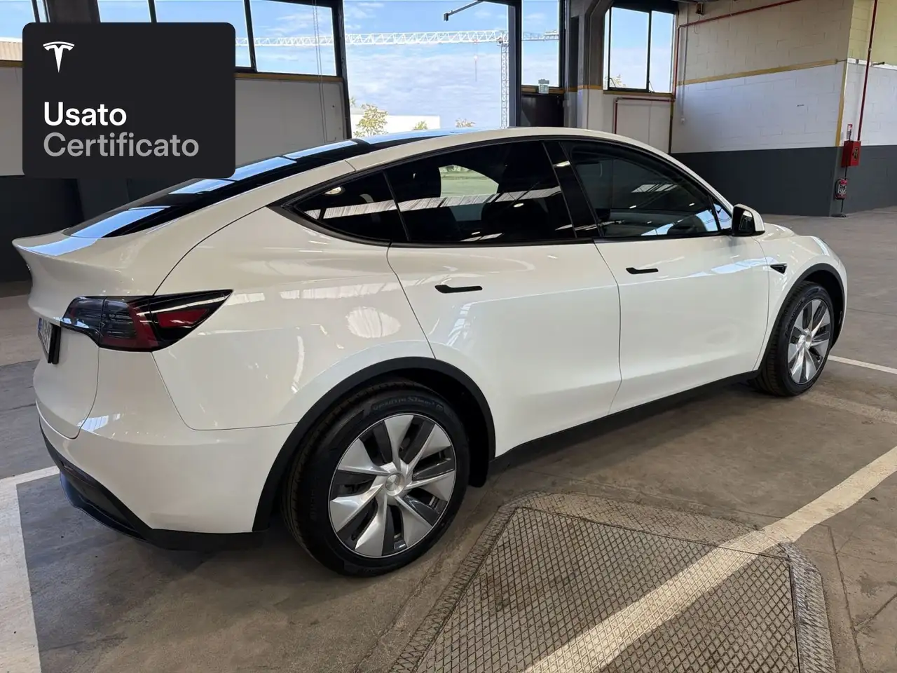 2024 Tesla Model Y Rear-Wheel Drive, photograph 9