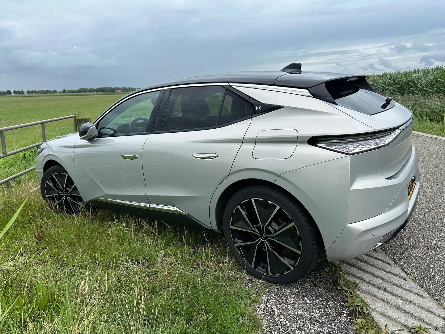 DS Automobiles DS 4 DS 4 E-Tense Rivoli Beige - 2