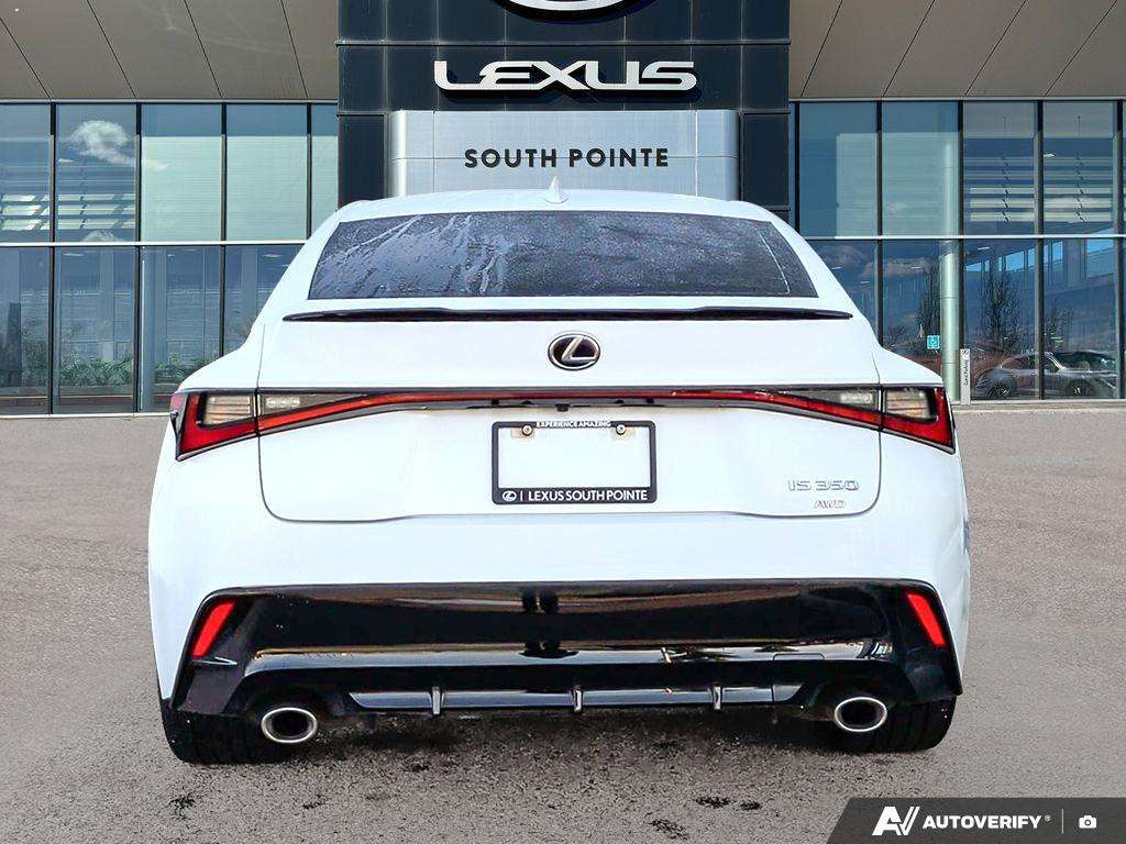 2023 Lexus IS Sedan