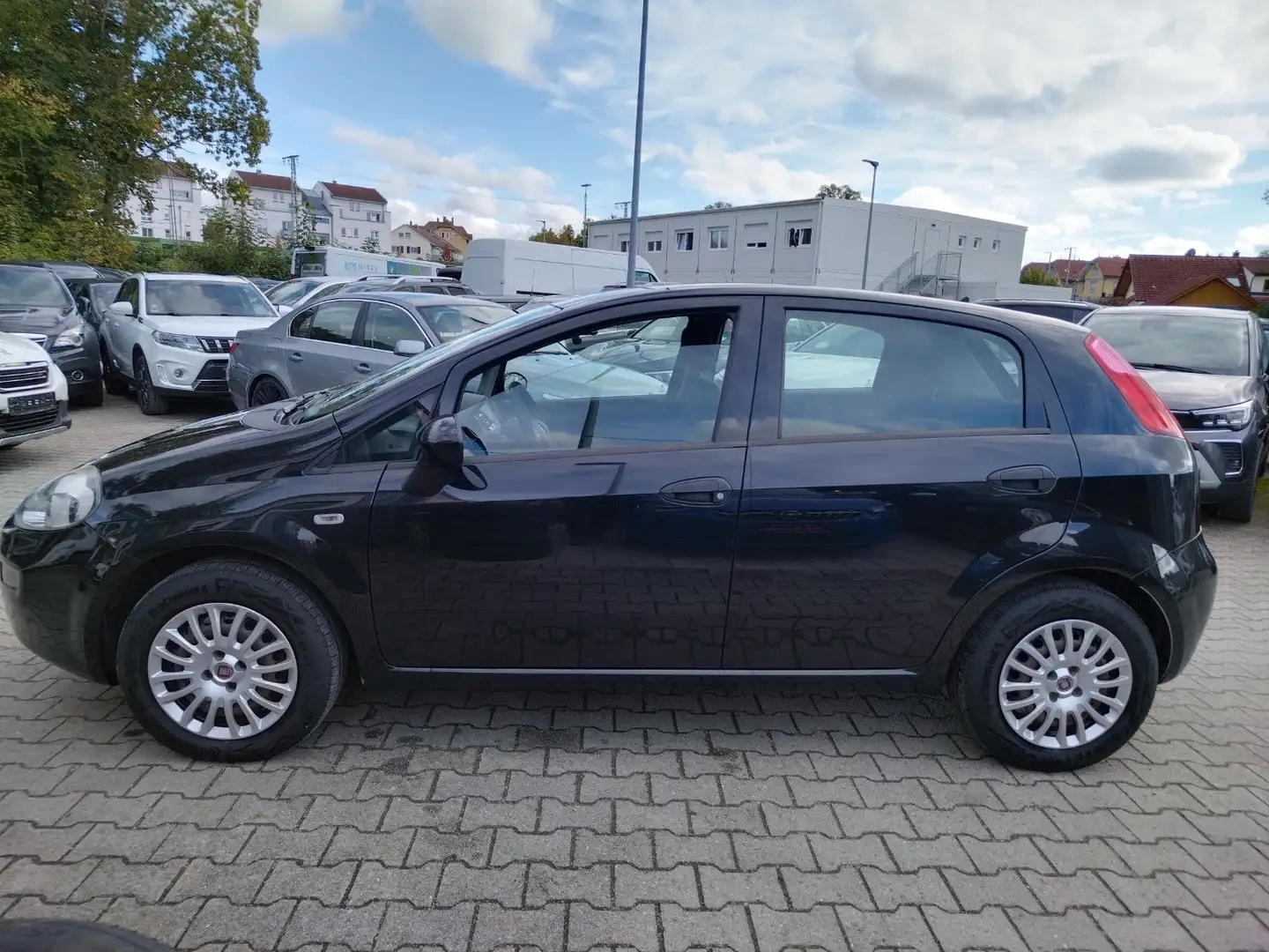 Fiat Punto Pop*EURO6*2.HAND* KLIMA*GARANTIE Schwarz - 2