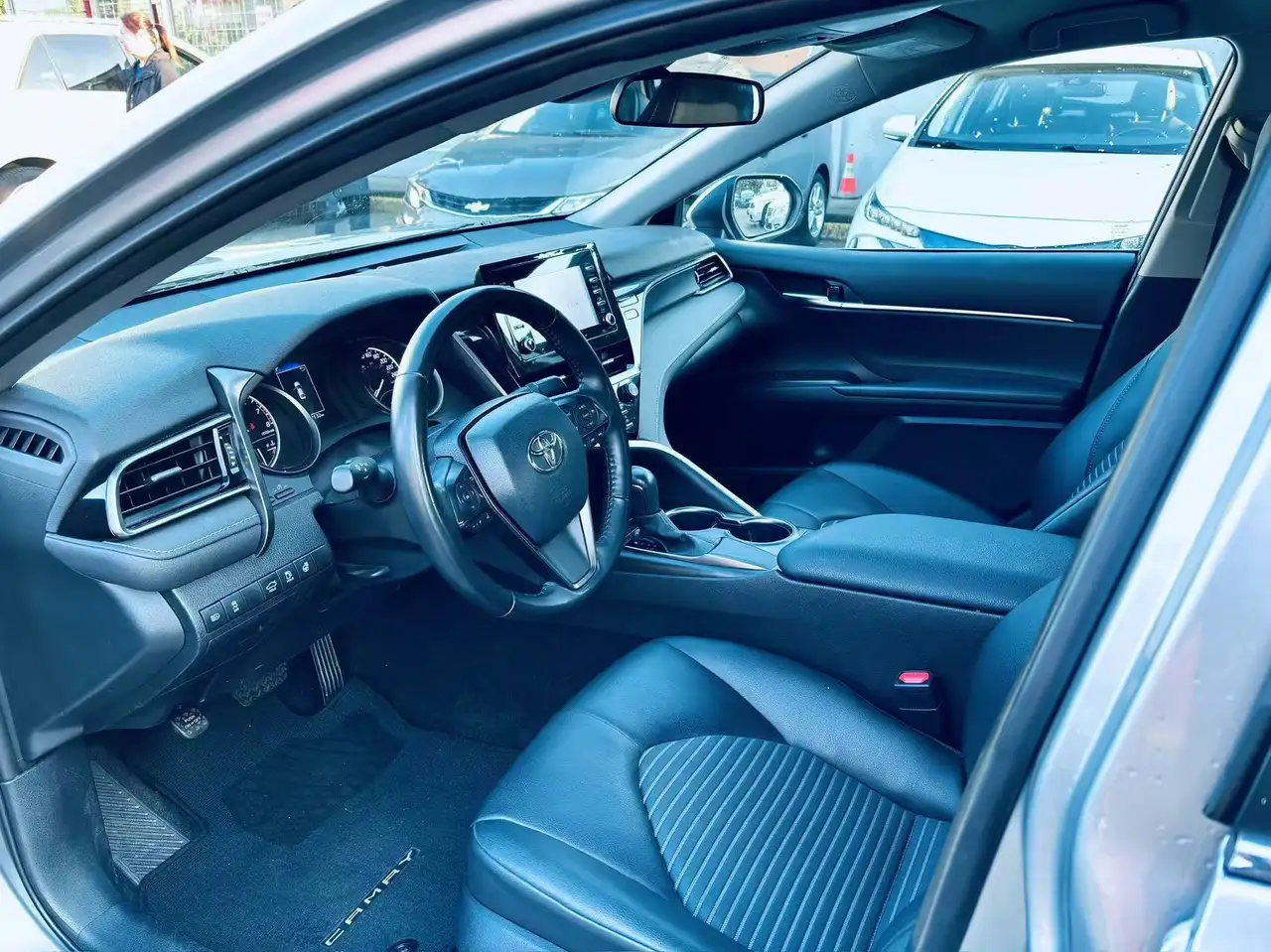 Toyota Camry снимка Toyota Camry