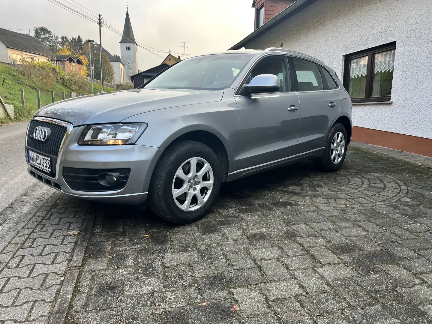 Audi Q5 2.0 TDI 125 kW quattro Schwarz - 2