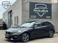 BMW 118 1-serie 118i High Executive ACC | LED | STOELVERWA Schwarz - thumbnail 1
