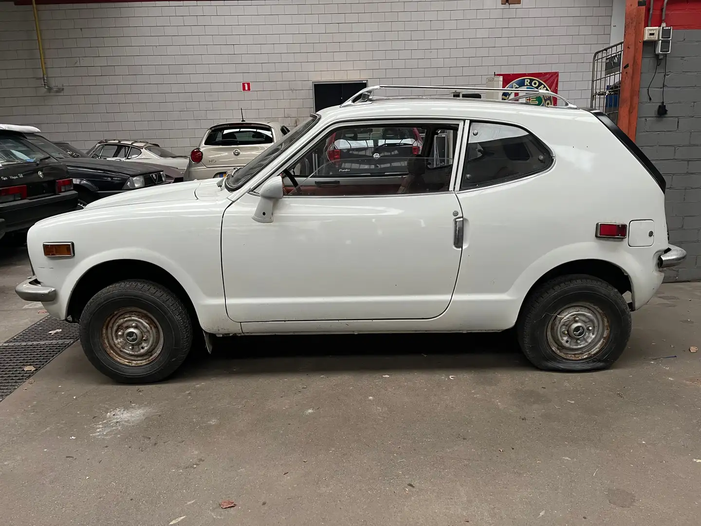 Oldtimer Honda Z 600  Coupe Weiß - 2