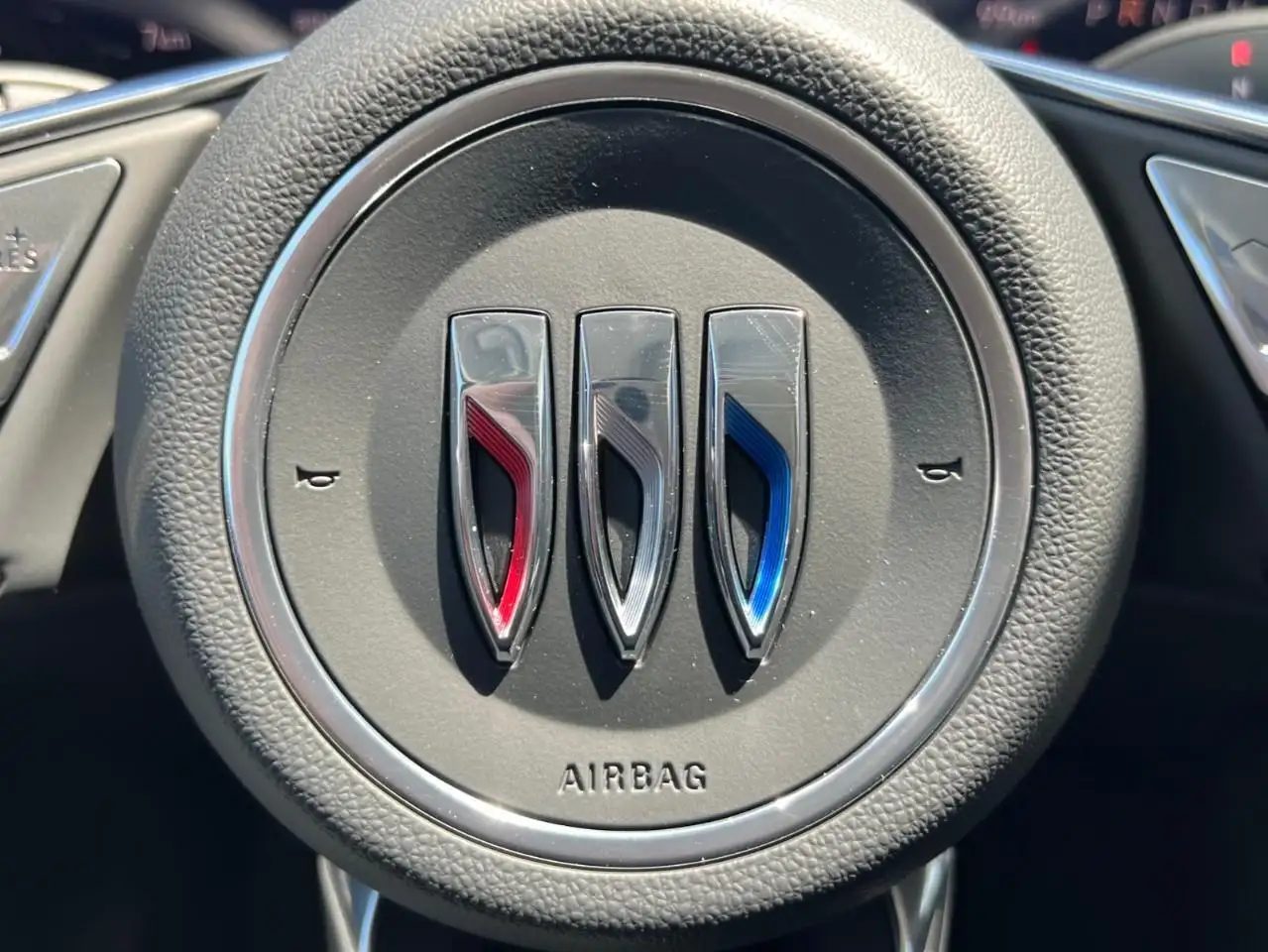 Buick Envision снимка Buick Envision