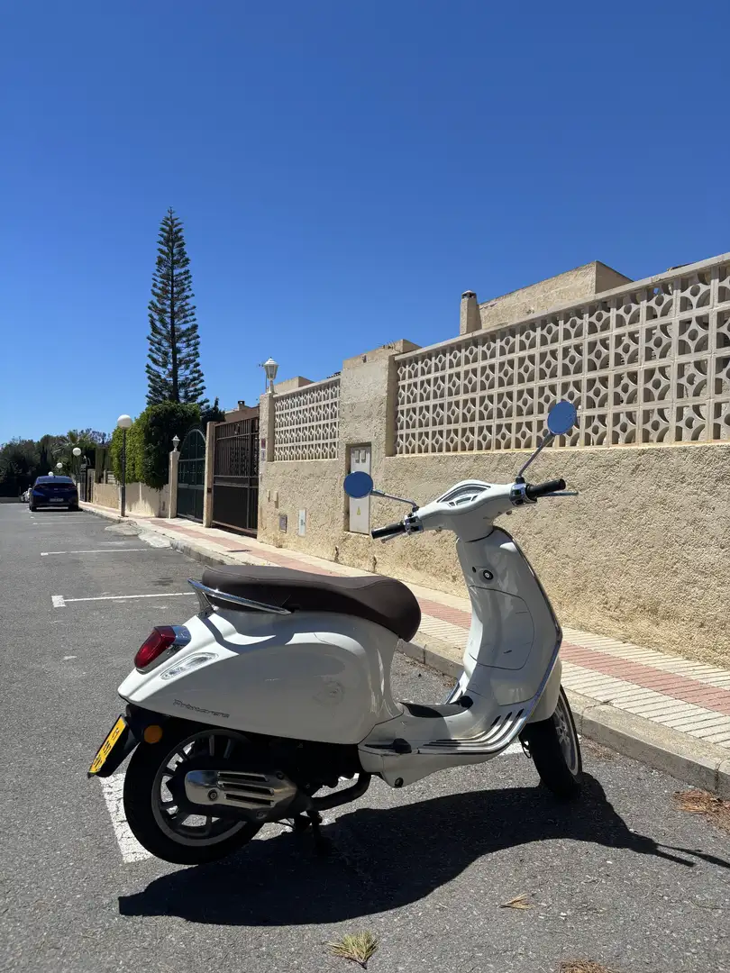 Vespa Primavera 50 49cc - 1