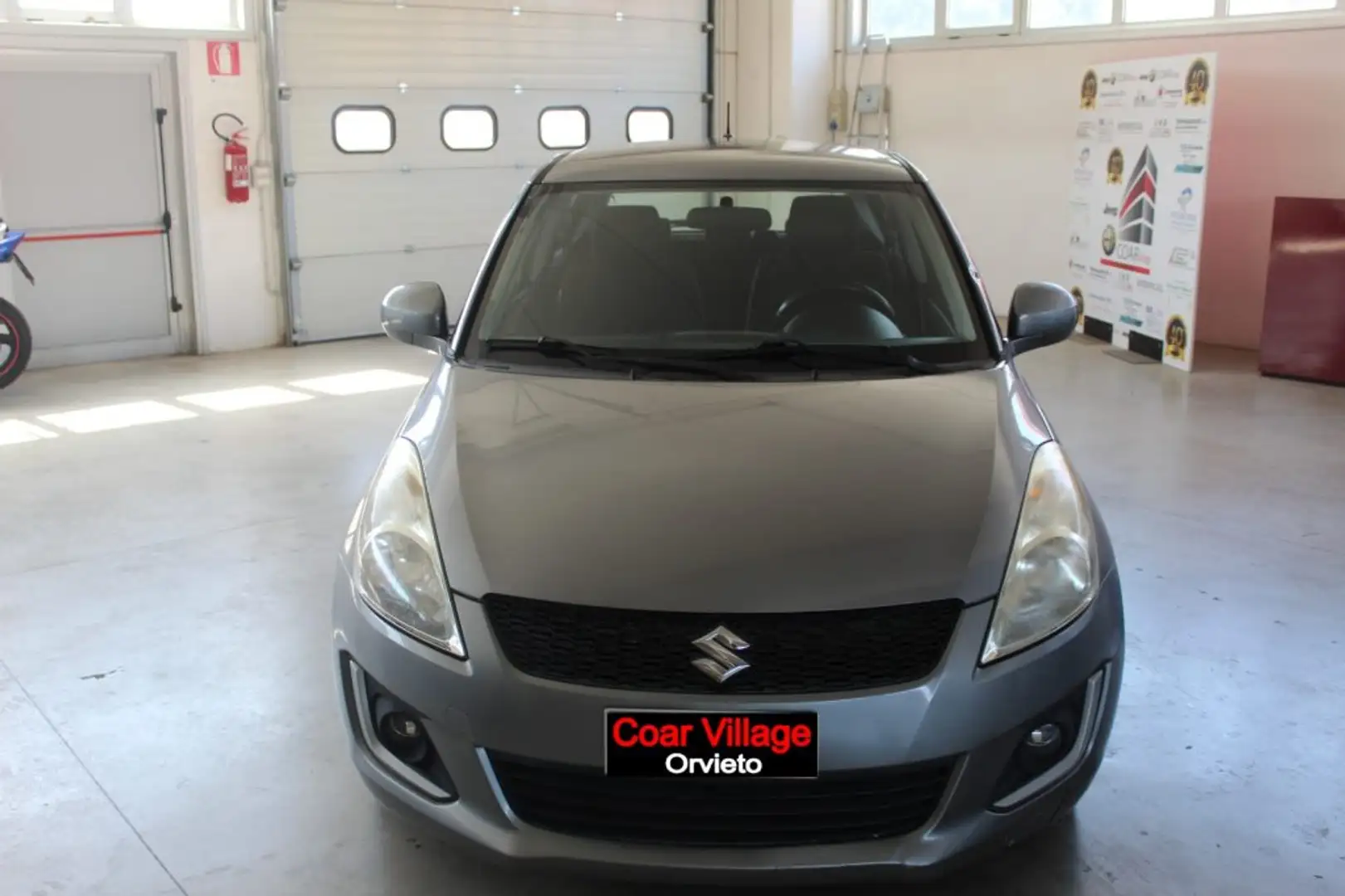 Suzuki Swift 1.3 DDiS 5 porte B-Easy Grigio - 2