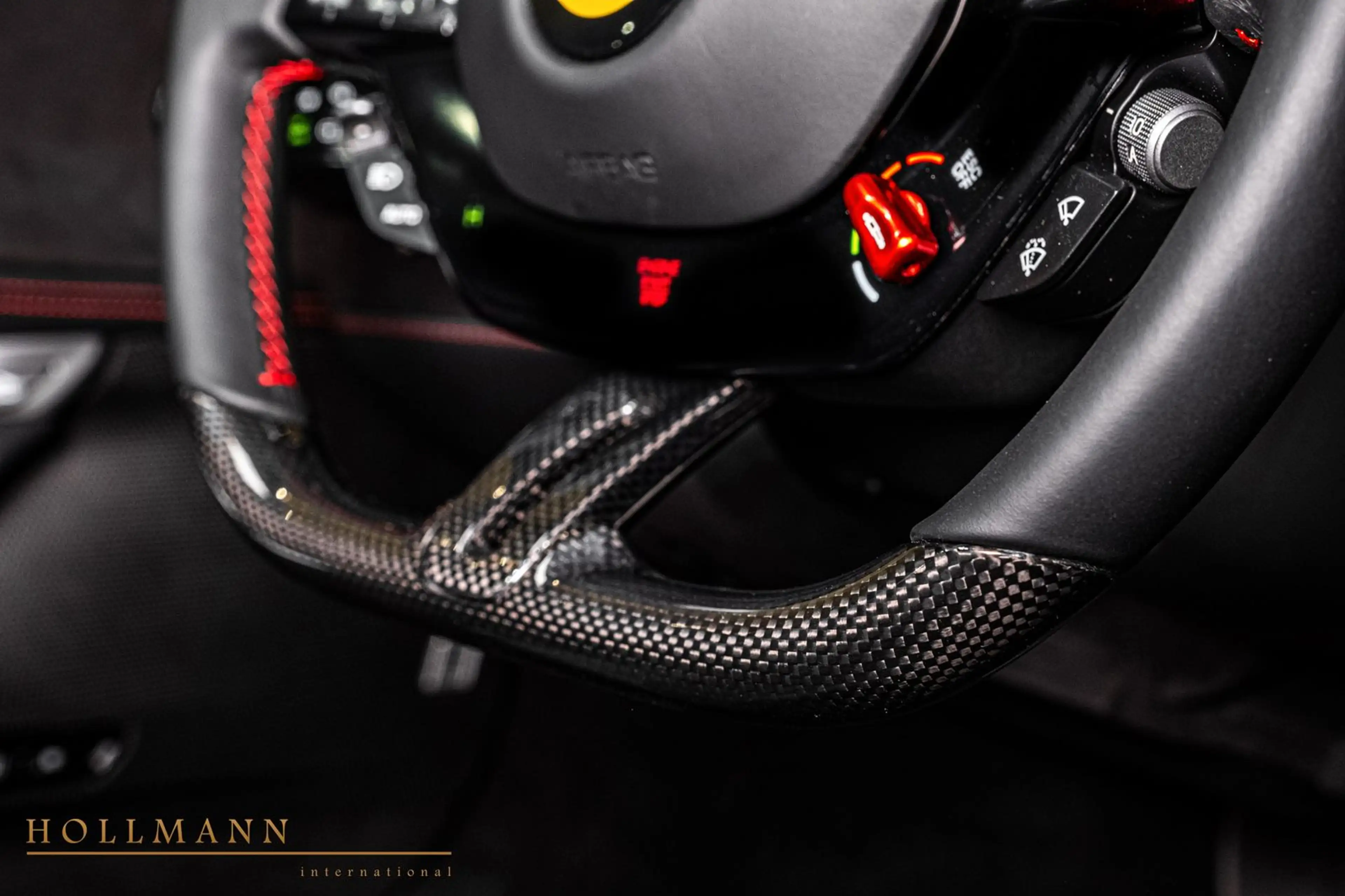 Ferrari SF90 Spider LEDS + CARBON + LIFT + STOCK + — photo 11