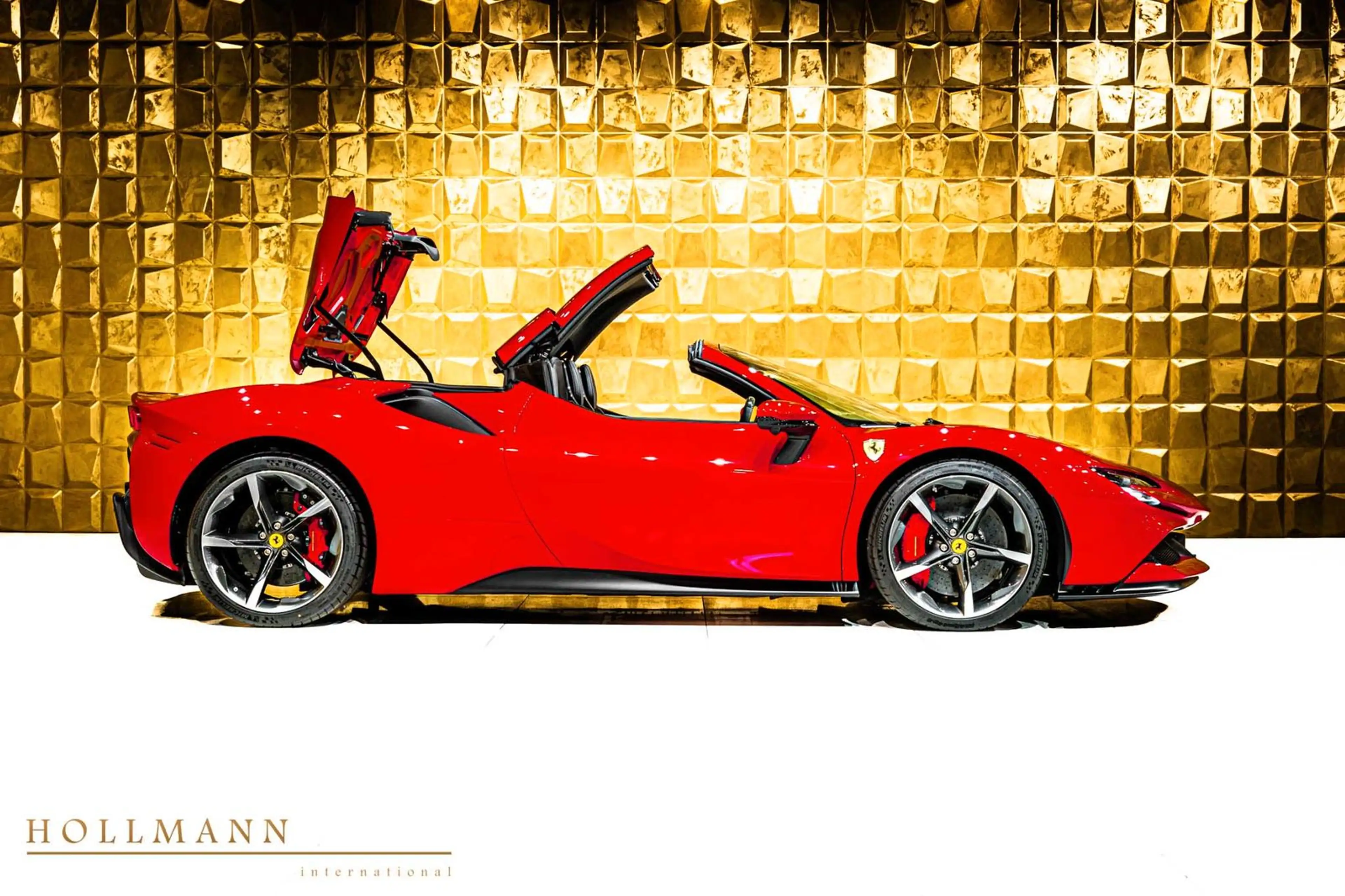 Ferrari SF90 Spider LEDS + CARBON + LIFT + STOCK + — photo 4