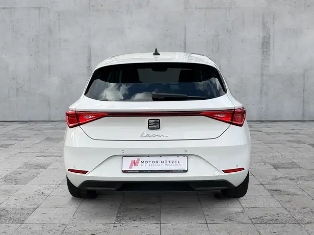 Seat Leon view 5