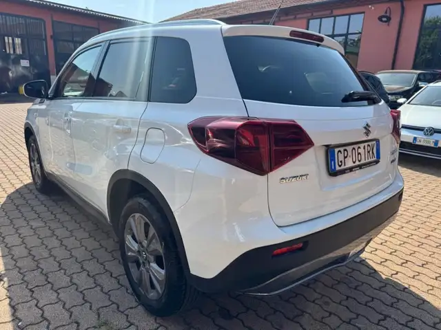 Suzuki Vitara view 6