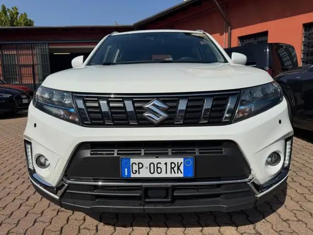 Suzuki Vitara view 2
