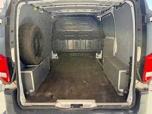 Mercedes-Benz Vito view 14