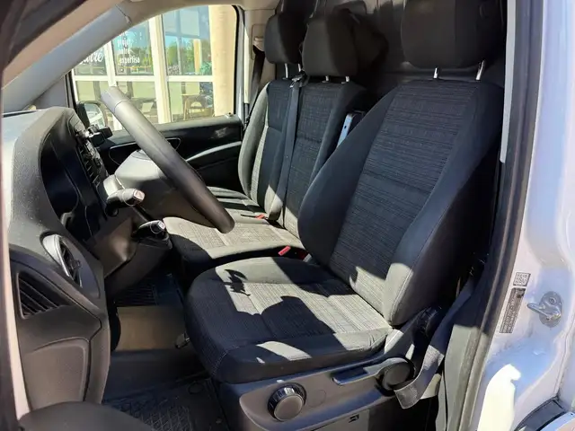 Mercedes-Benz Vito view 10