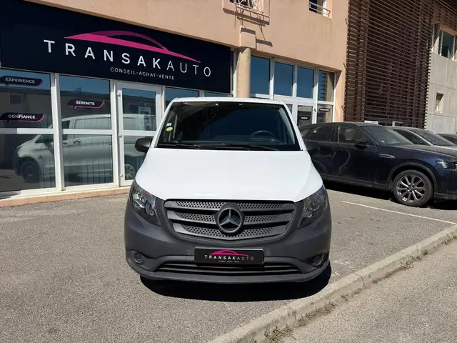 Mercedes-Benz Vito view 8